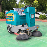 Balayeuse autoportée électrique de 1300 mm de largeur de balayage, certifiée CE, vente directe d'usine, nettoyeur de sols pour entrepôts et usines