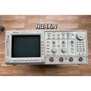 TEKTRONIX TDS520A 500MHz 500MS/s ออสซิลโลสโคปแบบดิจิทัลสองช่องสัญญาณ อ่านคำอธิบาย - Product Image 2