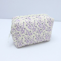 Pochette cosmétique en toile RPET matelassée à imprimé floral violet avec logo personnalisé, sac de maquillage avec fermeture éclair, organiseur de toilette de voyage