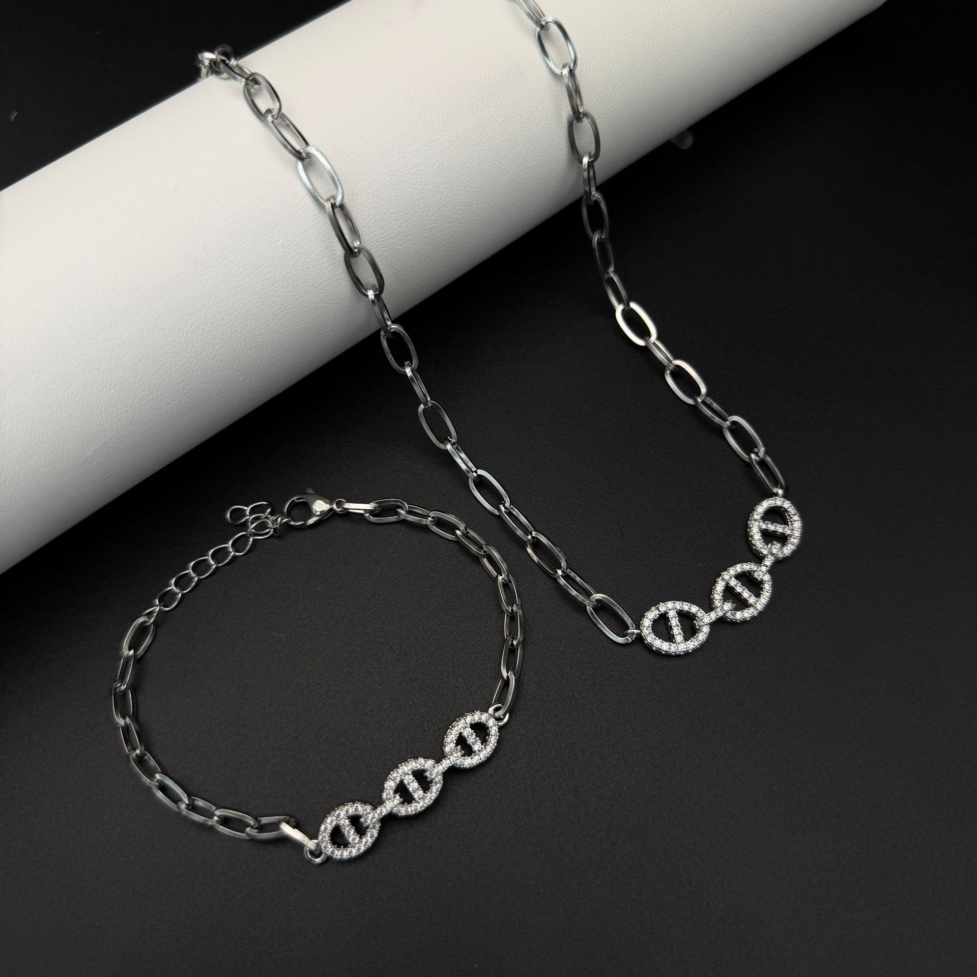 White gold pig nose 2