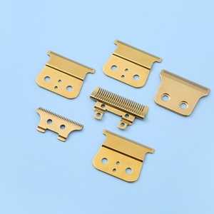 ใบมีดตัดผมสแตนเลสเคลือบ PVD ชุบทอง สำหรับเครื่องตัดแต่งขนและปัตตาเลี่ยน - Product Image 1