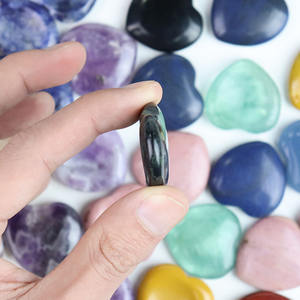 Piedras preciosas de cristal de corazón de alta calidad, tallado en la palma, manualidades de grabado, cristal de <span class=keywords><strong>Guasha</strong></span>, 3CM - Product Image 5