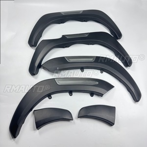 Pour Toyota HILUX 2016-2024 : Garnitures d'ailes de roue, kit carrosserie pour sourcils de roue, élargisseurs d'ailes, pièces extérieures - Product Image 4
