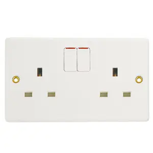 Reino Unido estándar color blanco dos bandas y doble 13A interruptores eléctricos y enchufe material de baquelita para hogar inteligente eléctrico