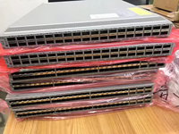 Commutateur Cisco Nexus 9332C N9K-C9332C avec 32 ports QSFP28 40/100G et 1 port SFP pour l'architecture de centre de données Leaf Spine