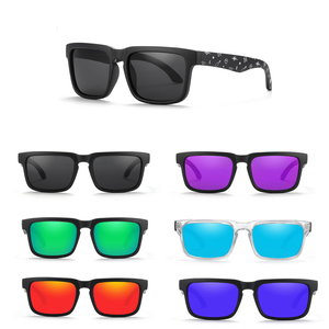 Vente en gros de <span class=keywords><strong>lunettes</strong></span> de soleil UV400 de luxe tendance de haute qualité pour hommes et femmes, <span class=keywords><strong>lunettes</strong></span> carrées populaires, <span class=keywords><strong>lunettes</strong></span> de soleil polarisées tendances de créateur - Product Image 1
