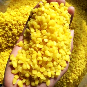 Granulés de cire d'abeille naturelle cire d'abeille blanche de qualité normale pour la fabrication de bougies votives et de piliers sans fumée pour les célébrations de Pâques - Product Image 3