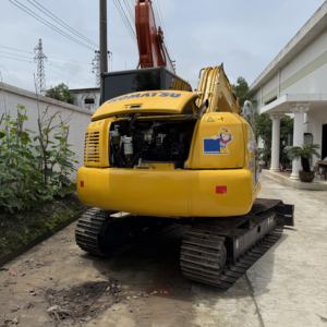 Mini-pelle Komatsu PC60 d'occasion de haute qualité, moteur d'origine de 6 tonnes, à faible coût, en vente à Shanghai - Product Image 5