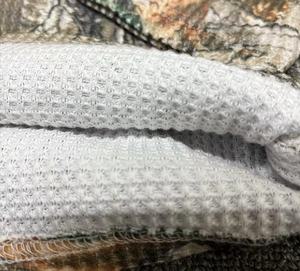 T-shirts en coton personnalisés avec impression DTG graphique camouflage intégral, coupe thermique ample, en maille gaufrée à manches longues pour hommes – Fabricants - Product Image 5