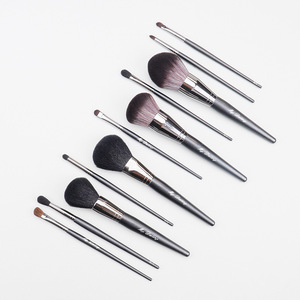 Juego de Brochas de Maquillaje Cangzhou de 27 Piezas, Brochas de Fibra Sintética y Pelo Animal para Base de Maquillaje, Mango de Madera, Forma Redonda - Product Image 4