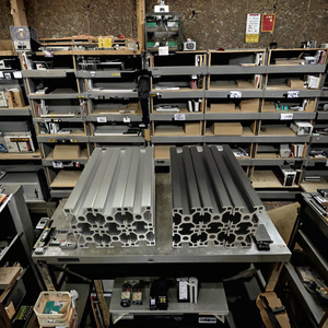 6063 travi strutturali industriali in lega di <span class=keywords><strong>alluminio</strong></span> 4040 estrusione anodizzato argento nero T Slot 30x30 6063 profili in <span class=keywords><strong>alluminio</strong></span> - Product Image 5