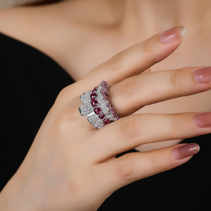 แหวนดีไซน์แฟชั่นประดับโมอิสซาไนต์ชุบโรเดียมสีขาว พร้อมชุบทอง 10K 14K 18K คุณภาพดี ราคาขายส่ง - Product Image 3