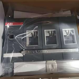 Sectionneur-Interrupteur à commande frontale 3 pôles ABB OT250E03K, 250 A, 1000 V CA, poignée à montage direct et verrouillable à cadenas - Product Image 4