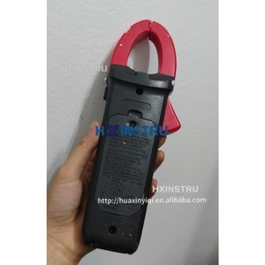 Pinza Amperimétrica Digital UT213B, Multímetro de Voltaje, Resistencia, Capacitancia y Temperatura, Rango Automático, 400A, 600V, True RMS, 4000 Contenedores de Datos - Product Image 3