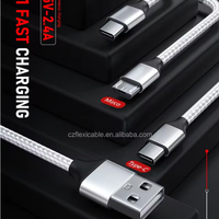 Câble de données USB 4 en 1 de qualité personnalisée OEM Glow pour téléphone portable, câble de charge standard universel Muliti 3 en 1 Micro Usb