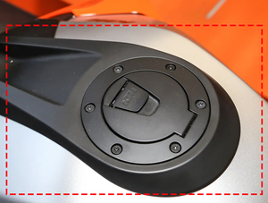 MOQ1 100% Fibre de carbone sèche 3K Cache-réservoir central de carénage de moto pour <span class=keywords><strong>KTM</strong></span> <span class=keywords><strong>1290</strong></span> Super Duke R 2020 2021 <span class=keywords><strong>2022</strong></span> 2023 2024 - Product Image 2
