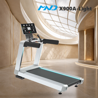 Tapis roulant commercial professionnel à écran LED, équipement de gym de luxe, entraîneur cardio MND Fitness pour salle de sport et spa à Dubaï, usage intensif