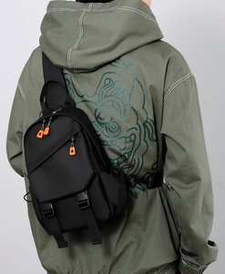 Zaino Monospalla Casual in Pelle PU per Uomo, Borsa a Tracolla Leggera per Viaggi, Escursioni e Uso Quotidiano - Product Image 2