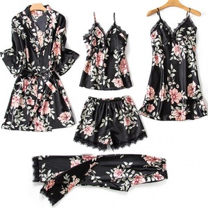 Conjunto de Pijama de Satén de Verano para Mujer, 5 Piezas, Estampado Floral Rosa, Ropa de Dormir con Relleno en el Sujetador, Camisola, Bata, Ropa de Estar por Casa - Product Image 5