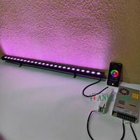 Yuanyeld Outdoor 4 In1 Led Strip Wash Bar 4 en 1 Luz de arandela de pared 4 en 1 con visera y escudos Cuerpo de aluminio de la YY-XQ4052