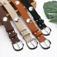 Ceinture pour femme de créateur, ceintures vintage pour femme, ceinture en PU lisse multicolores avec boucle en métal incurvée rétro, accessoire de mode