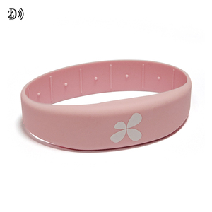Pulsera de Silicona NFC con Chip NXP MIFARE <span class=keywords><strong>Classic</strong></span> EV1 <span class=keywords><strong>1K</strong></span> Personalizada para Control de Acceso en Gimnasios Deportivos - Product Image 1