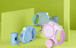 Laisse rétractable pour chien avec lumière LED - 5 m de promenade sécurisée pour chiens de petite et moyenne taille - Cadeau promotionnel prêt à offrir - Product Image 4