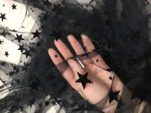 Широкая черная сетчатая Тюлевая ткань со звездами на Хэллоуин для украшения или юбки для девочек - Product Image 3