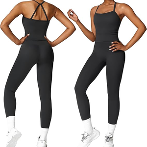 Conjunto de Yoga de Dos Piezas para Mujer Talla Grande, Elegante para Entrenamiento con Control de Abdomen, Ajuste Elástico, Diseño Impermeable y Sólido - Product Image 3