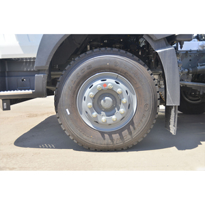 Camion malaxeur à béton HOWO TX 340 HP 8x4 de Chine, malaxeur à béton de classe mondiale pour les centrales hydroélectriques - Product Image 6