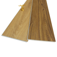 Kommerzieller Wasserfester Kernplatten-Parkett-Treppenbelag PVC-Klick-LVT-Planke Fischgrätmuster Marmor Supermarkt-Treppenhaus SPC-Bodenbelag