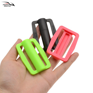 KEEP DIVING PP RK08 Paquete de 2 Placas Traseras de Buceo de Montaje Lateral, de Plástico y Acero, Ajuste Rápido, Hebilla de Ajuste de 52 mm - Product Image 4