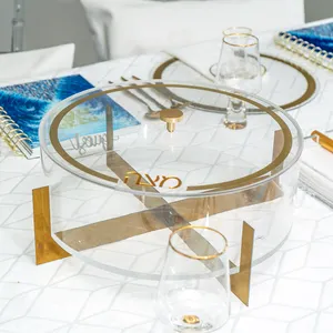 沃特代尔系列Lucite Matzah盒圆形透明亚克力食品架，带金属底部交叉搁板