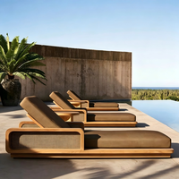 Chaise longue de luxe en teck pour extérieur, résistante à l'eau, réglable, pour piscine, vente en gros