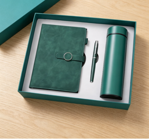 Diario A5 de Cuero PU, Cuaderno de Notas para Regalos, Cuaderno de Negocios de Lujo Promocional al por Mayor, Juego de Botella de Agua con Bolígrafo - Product Image 1