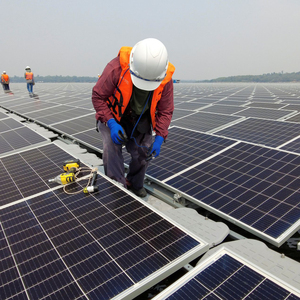 Bảng điều khiển năng lượng mặt trời đôi kính mô-đun năng lượng mặt trời 590W 600W PV Bảng điều khiển năng lượng mặt trời OEM có sẵn Sliver khung - Product Image 5