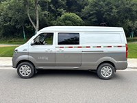Fourgonnette Commerciale d'Occasion Pratique Jinbei Haishi S 2019 1.5L 5MT LHD 102HP Porte Coulissante Caméra Arrière Véhicule d'Occasion Fiable pour l'Exportation