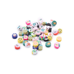 Accessoires de chaîne de téléphone portable bricolage perles en vrac smiley visage <span class=keywords><strong>lettre</strong></span> animal fruit mélangé doux perles de poterie en gros - Product Image 5