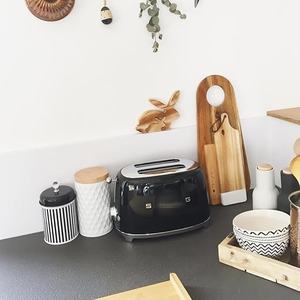 <span class=keywords><strong>Grille</strong></span>-<span class=keywords><strong>pain</strong></span> <span class=keywords><strong>SMEG</strong></span> 2 fentes avec 6 préréglages, fonction de décongélation et bac à miettes amovible (Noir) - Product Image 1