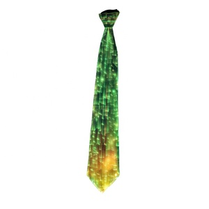 Lazo <span class=keywords><strong>de</strong></span> fibra óptica brillante <span class=keywords><strong>con</strong></span> iluminación navideña - Product Image 4