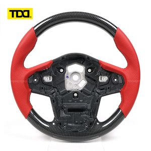 พวงมาลัยคาร์บอนไฟเบอร์แท้ TDD สำหรับรถยนต์โตโยต้า ซูปรา - Product Image 1