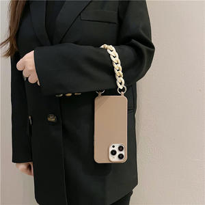 <span class=keywords><strong>Coque</strong></span> intégrée colorée pour <span class=keywords><strong>Iphone</strong></span> 15 14 Pro Max étui de téléphone portable <span class=keywords><strong>avec</strong></span> sangle de chaîne de poignet populaire - Product Image 2