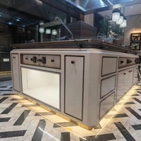 Suite de cuisine îlot en acier inoxydable de luxe sur mesure avec four à convection à induction pour les cuisines des hôtels 5 étoiles