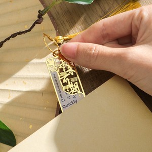Marcapáginas de Metal Hueco Color Latón con Diseño Clásico de <span class=keywords><strong>Anime</strong></span>, Escrito a Mano con Pincel de Tinta, Impresión Digital Ecológica, Regalo de Agradecimiento - Product Image 3