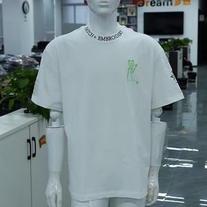 T-shirt surdimensionné en coton tricoté 100 % personnalisé avec broderie chenille 3D, col rond, manches courtes pour hommes – Vente en gros - Product Image 4