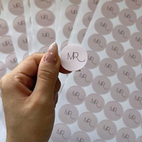 Impresión de Códigos de Barras y Códigos QR en Película Adhesiva Brillante Personalizada para Promoción de Marca, Etiquetas Colgantes y Tarjetas