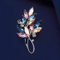 Broche Cœur en Strass Cristal Lune Raffinée Unisexe Élégante Simple Toutes Saisons pour Mariages Pulls Automne Hiver