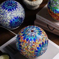 Lampe de table Bohème Marrakech avec chargement pratique, lanterne de chevet marocaine en forme d'œuf, veilleuse rotative en mosaïque pour chambre à coucher
