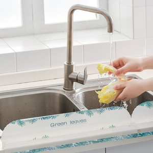 Kitchen Sink Splash Guard Impermeable Sink Water Baffle <b>Plate</b> Faucet Splash Guard with Strong Suction Cup Waterproof - Product Image 2