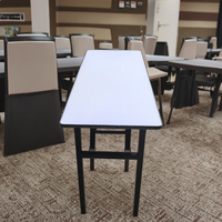 Table de banquet rectangulaire pliable avec structure en métal et plateau en contreplaqué PVC - Durable pour les hôtels et les mariages